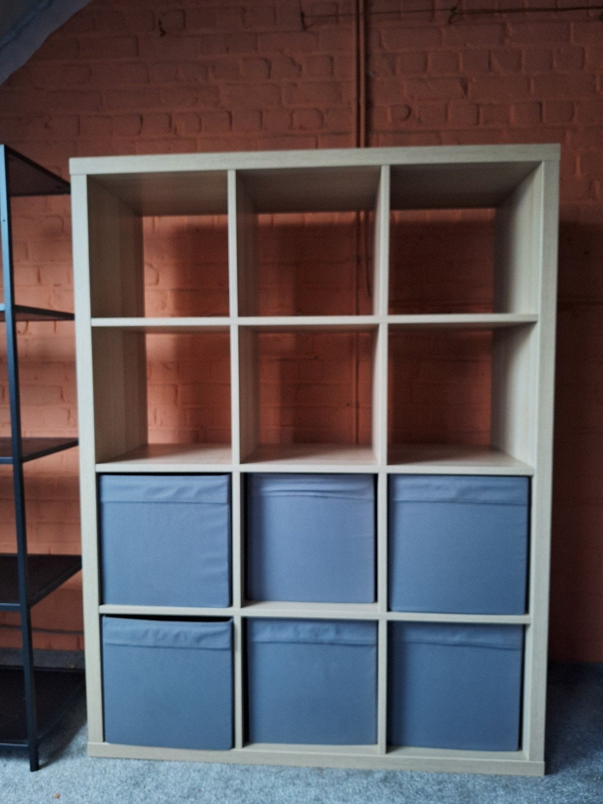 4 x 3 kast, Ophalen