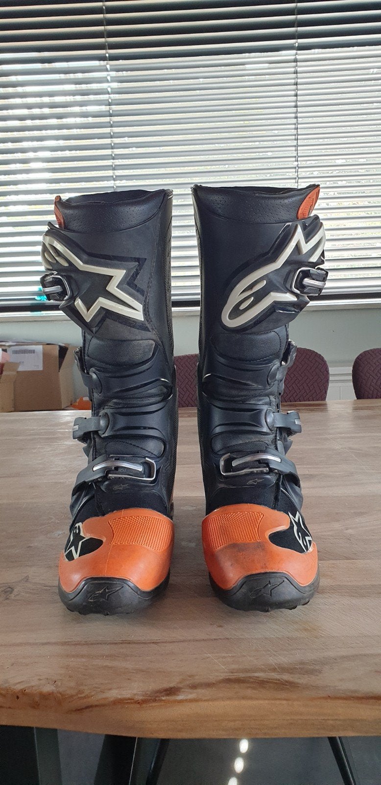 Alpinestars tech 7 crosslaarzen, Enlèvement