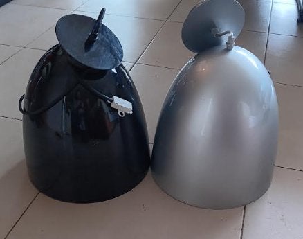 Lustres gris et noir, Enlèvement ou Envoi, Utilisé