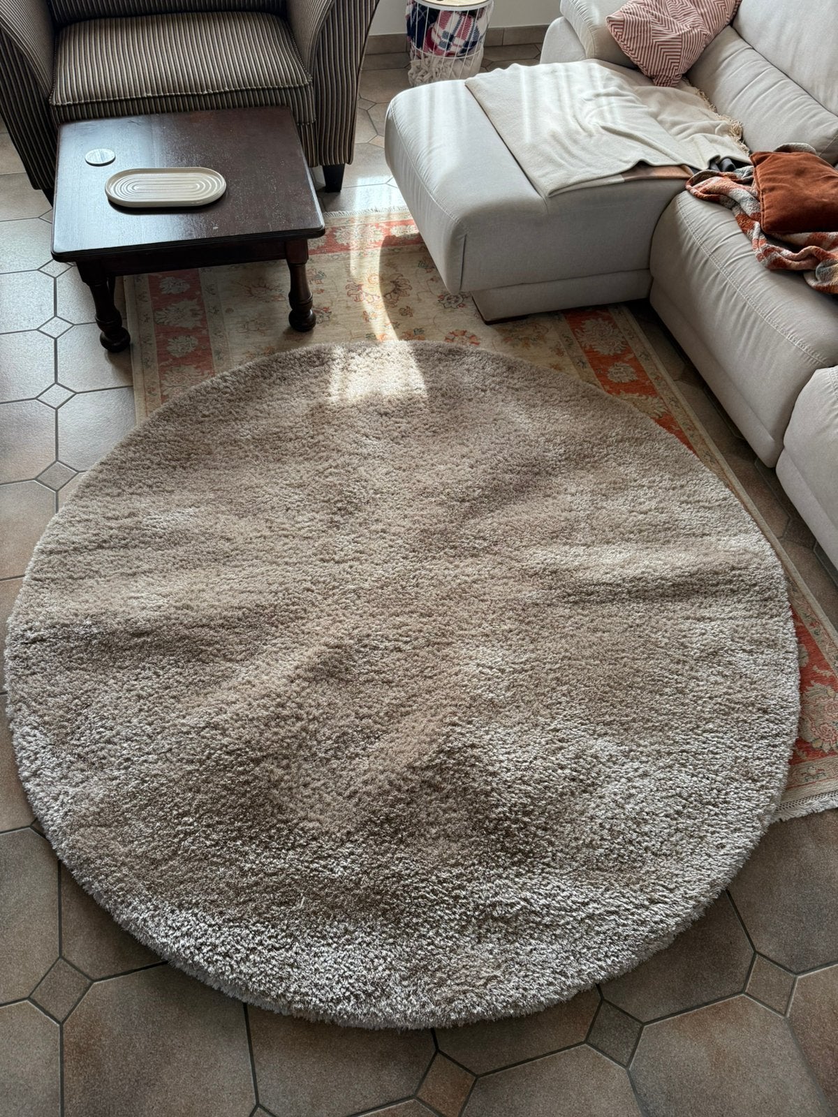 Rond hoogpolig tapijt, Huis en Inrichting, Ophalen, Beige, Rond, 200 cm of meer