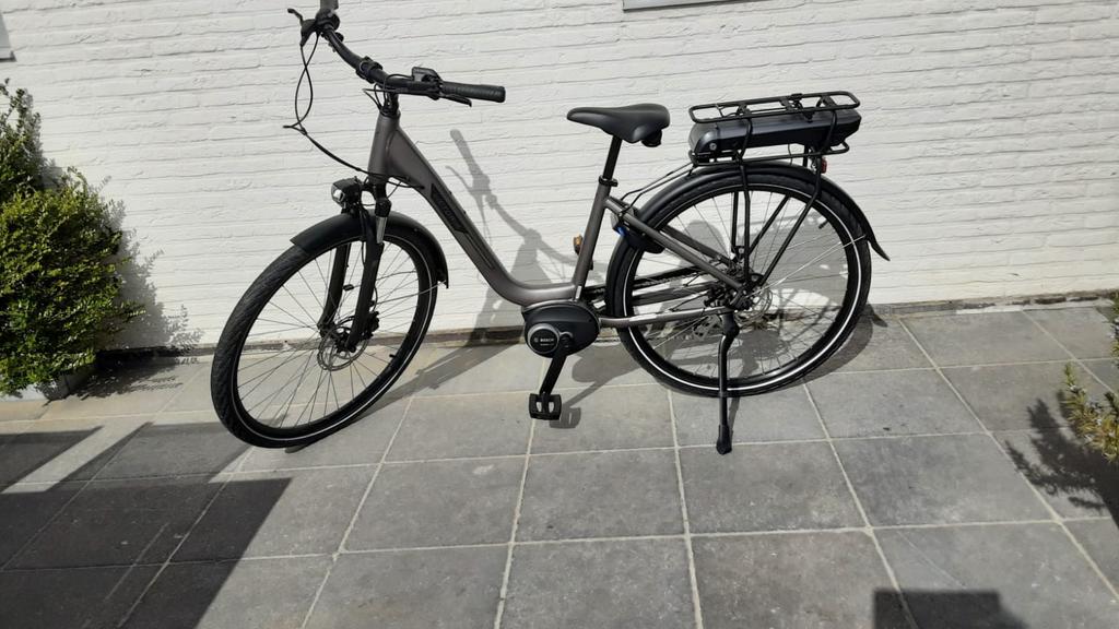 Electrische fiets nieuw, Fietsen en Brommers, Ophalen, Zo goed als nieuw