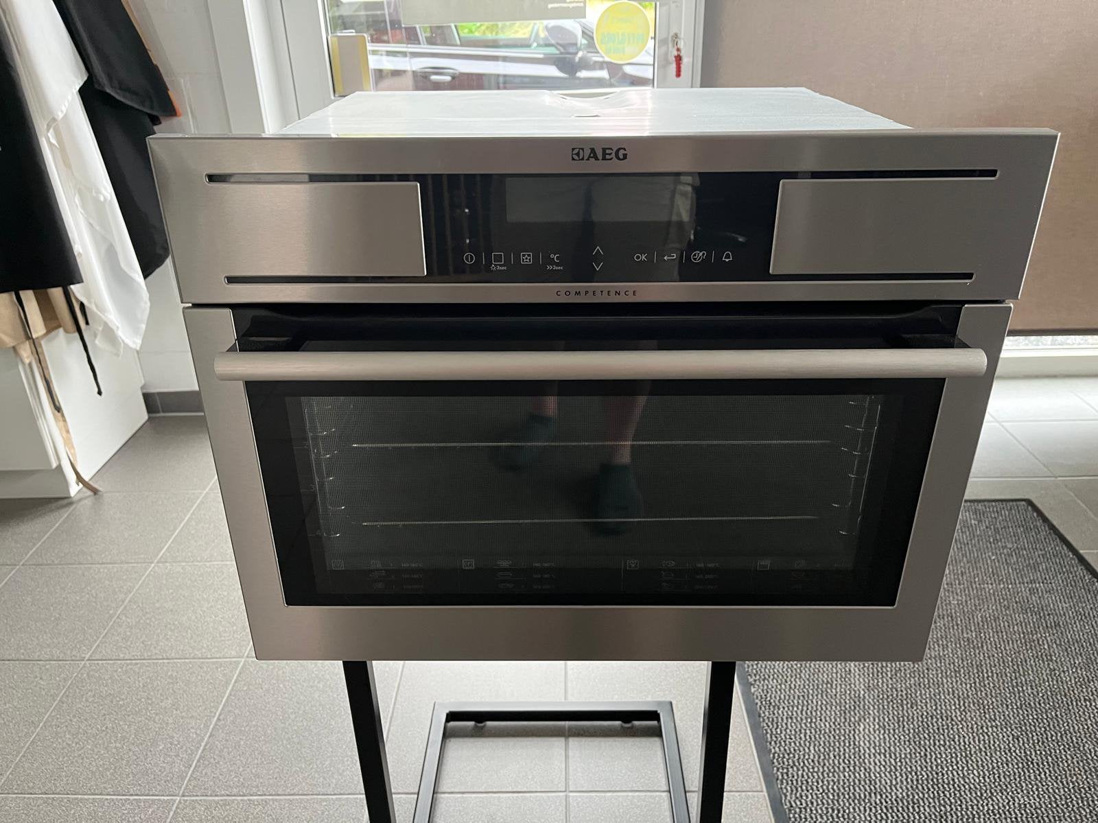 Inbouw oven AEG, Elektronische apparatuur, Ophalen, 45 tot 50 cm, Gebruikt, Heteluchtoven