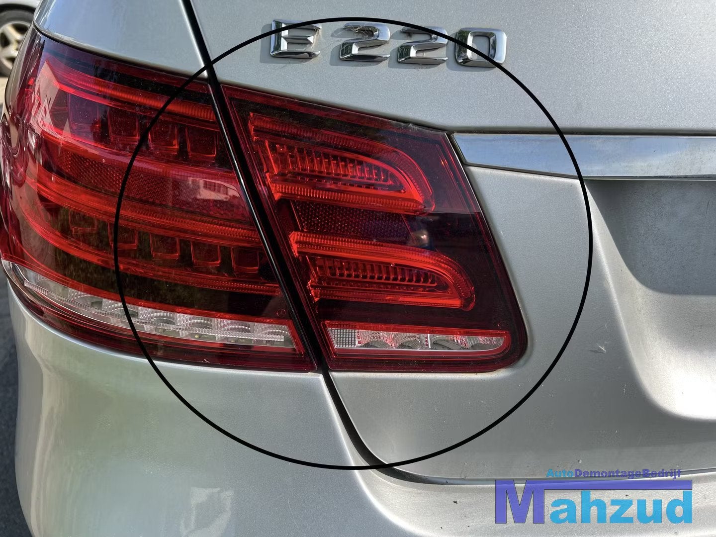 Mercedes W212 E KLASSE Links binnen achterlicht 2013-2016, Gebruikt, Mercedes-Benz AG, Mercedes-Benz, Mercedesstrasse 120
70372  Stuttgart, DE