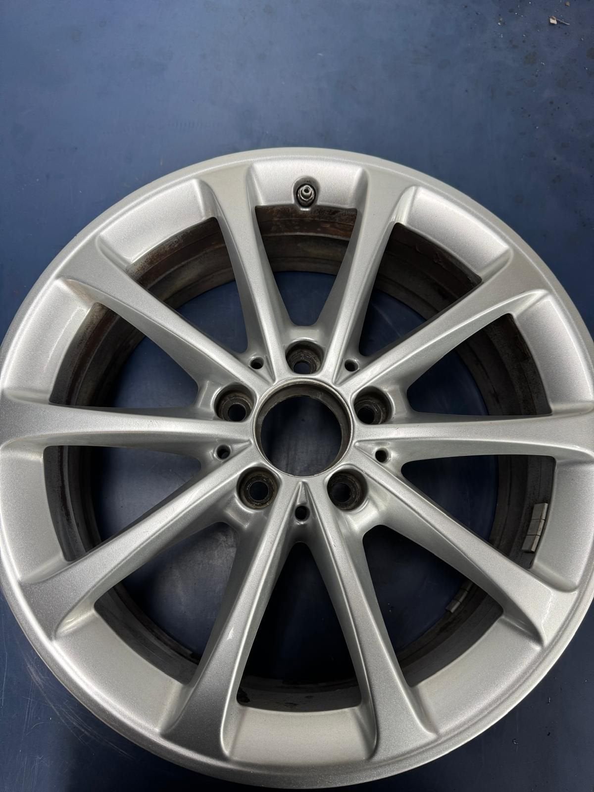 Originele Mercedes set 17 Inch 5x112 66.6 ET44 6.5J A1774010, Autos : Pièces & Accessoires, Pneus & Jantes, Véhicule de tourisme