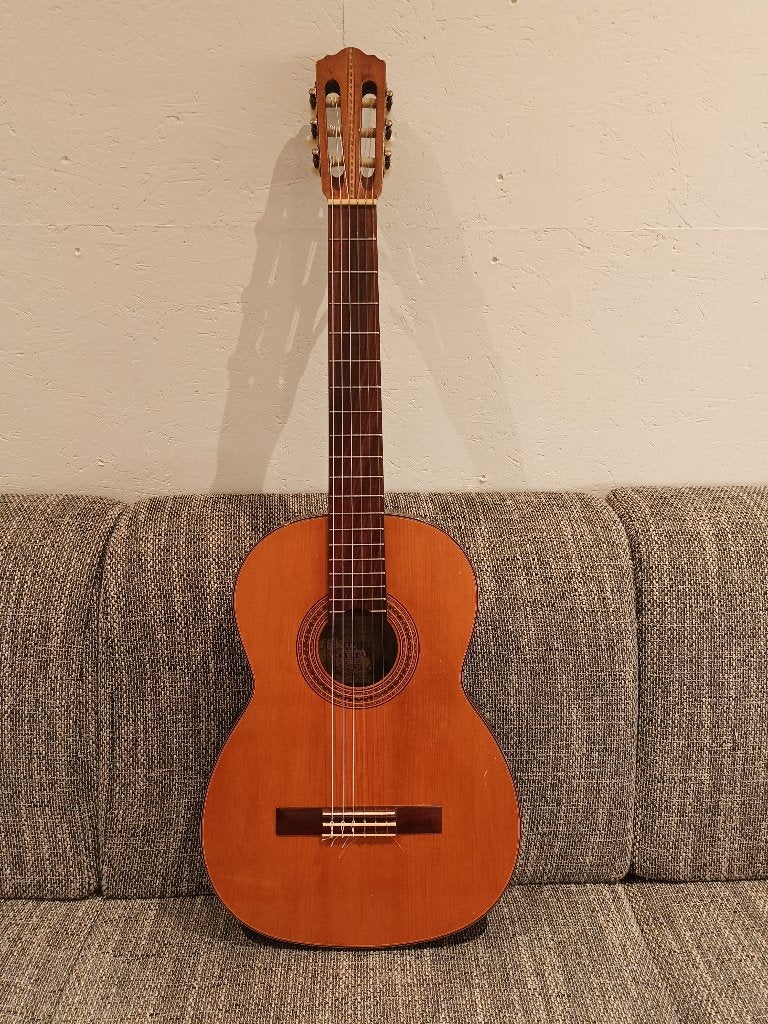 Vintage Suzuki klassieke gitaar No. 1664 – Made in Japan, Musique & Instruments, Instruments à corde | Guitares | Acoustiques