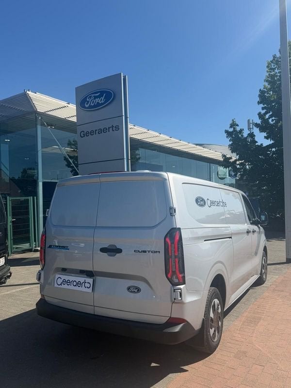Ford E-Transit, Stof, Gebruikt, Zwart, Overige carrosserie