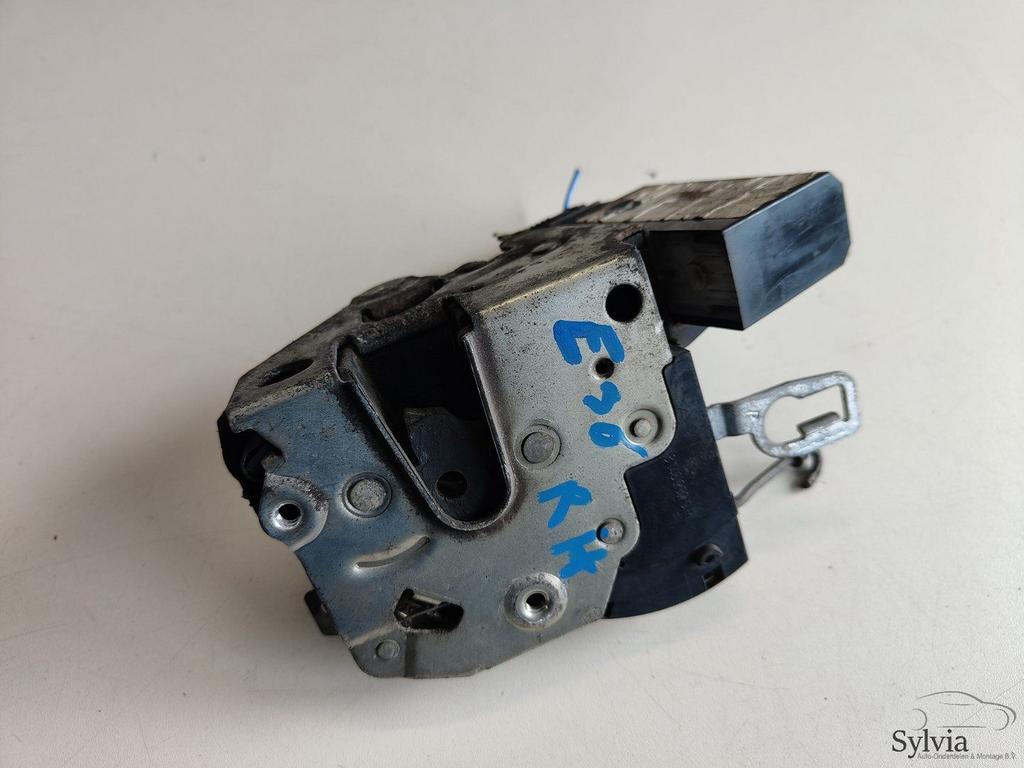 Deurslot rechts voor binnenzijde deur BMW 3 serie E36 816904, Auto-onderdelen, Gebruikt, -, -, Ophalen of Verzenden
