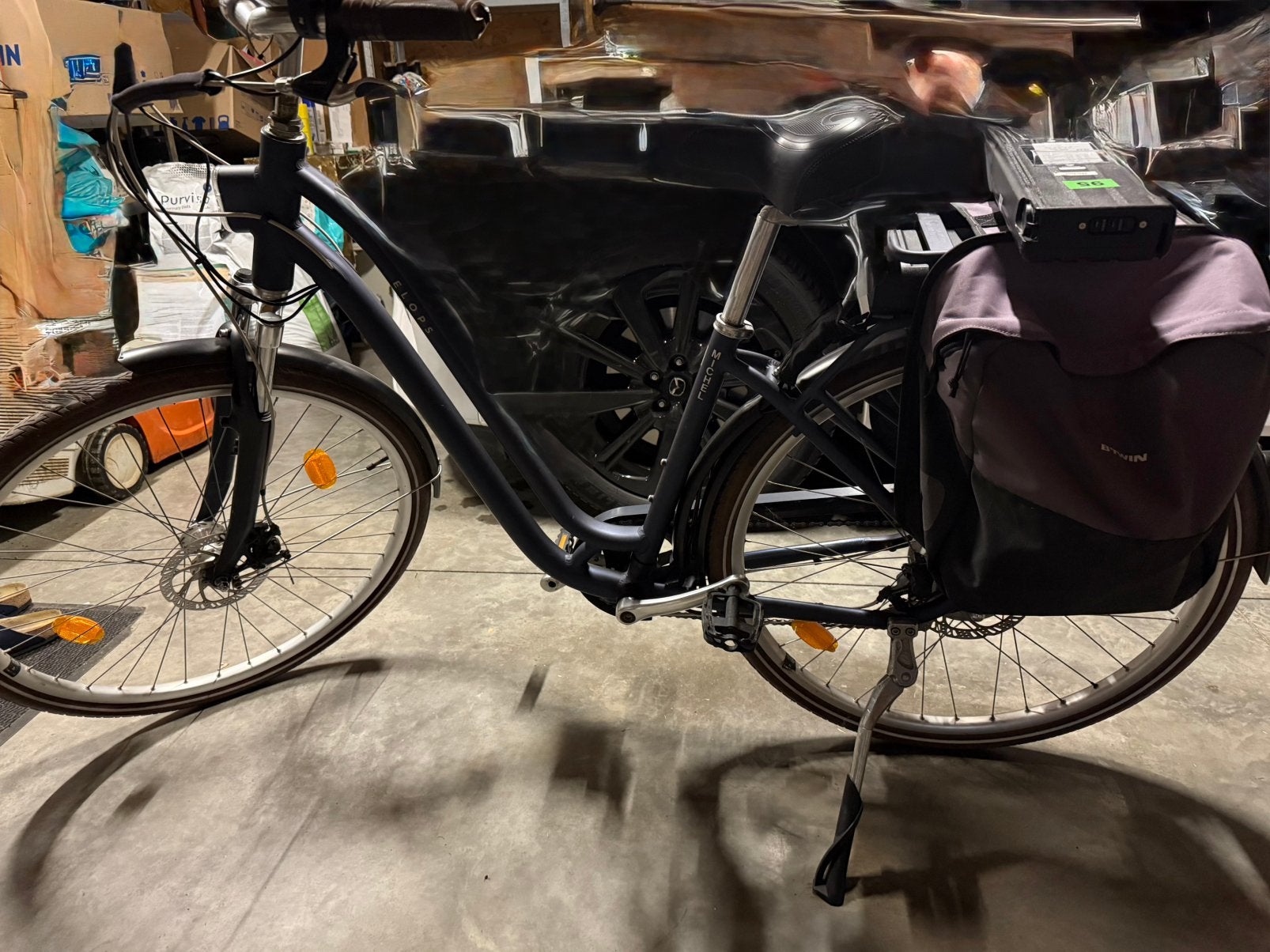 VELO DE VILLE ELECTRIQUE ELOPS 900 E CADRE BAS BLEU FONCE, Vélos & Vélomoteurs, Vélos électriques, Utilisé, Autres marques, 50 km par batterie ou plus