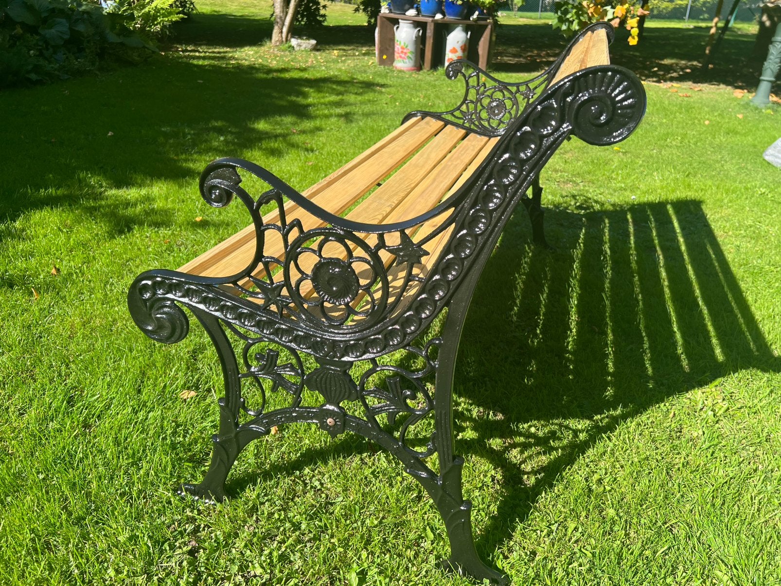 Banc de jardin pieds en fonte, Enlèvement, Comme neuf