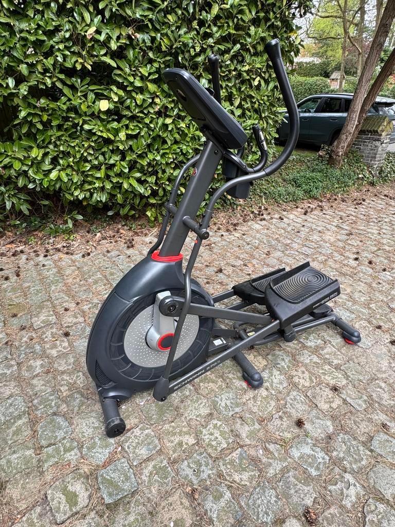 Schwinn 570E - Te herstellen!, Ophalen, Gebruikt, Metaal, Crosstrainer