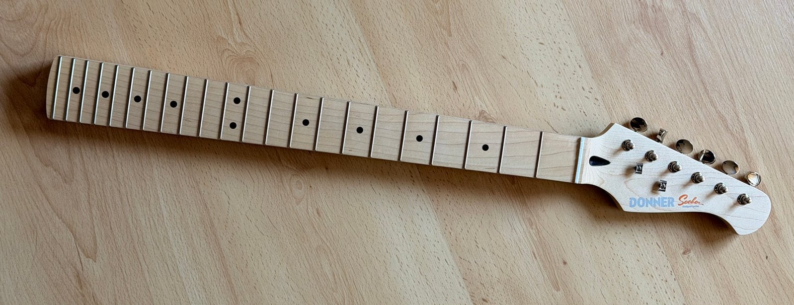 NIEUW: Strato-hals en Vintage-mechaniek 60€, Muziek en Instrumenten, Ophalen, Zo goed als nieuw