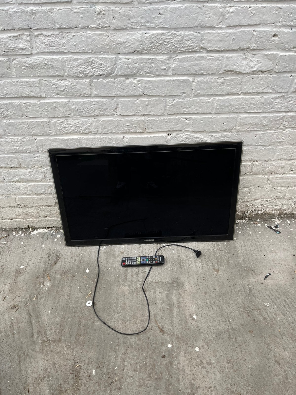 2 tvs 1 samsung smart 1 philips, Computers en Software, Monitoren, Ophalen, Zo goed als nieuw