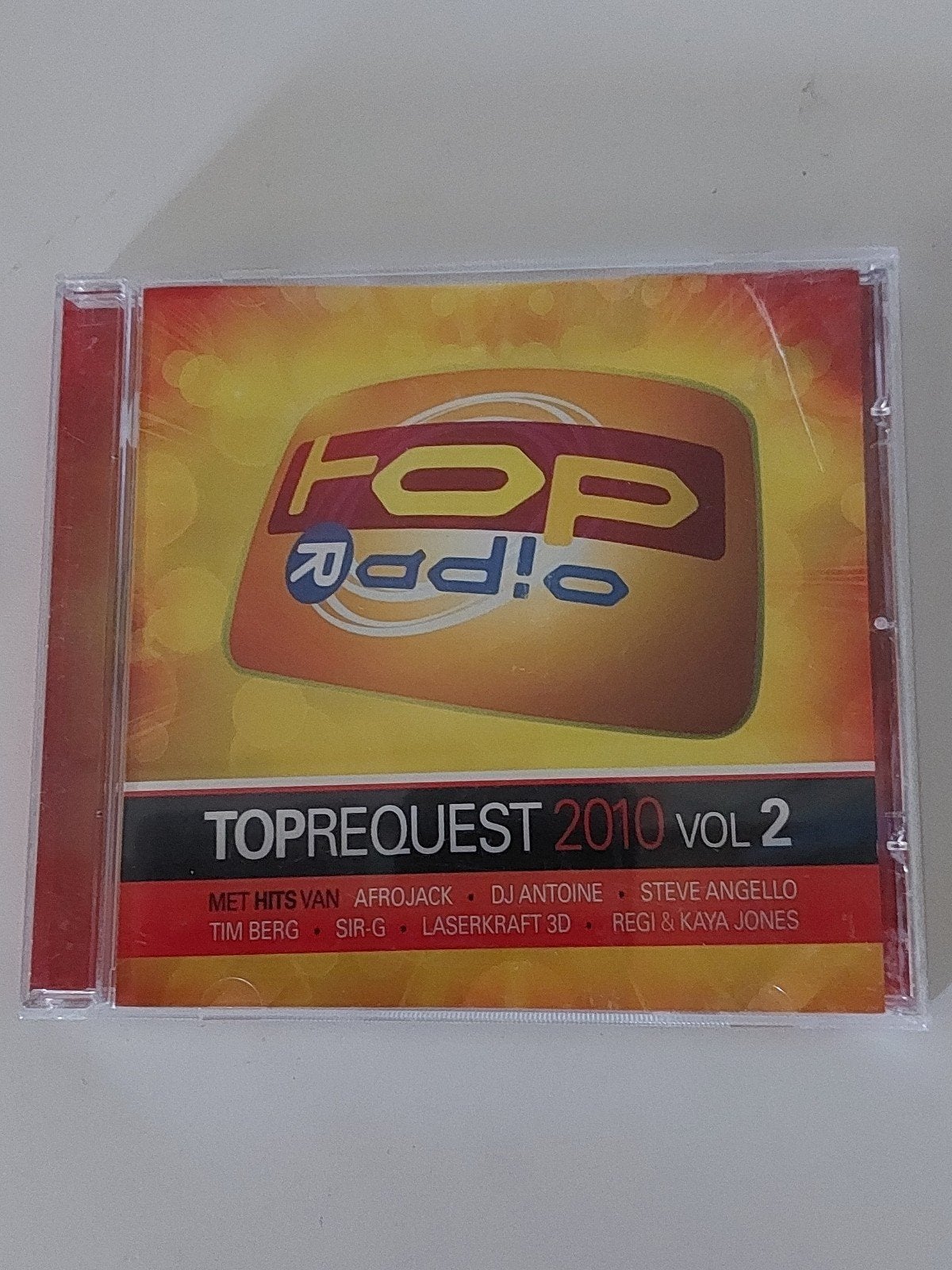 TOP REQUEST 2010 Vol.2 (Top Radio), CD & DVD, Envoi, Comme neuf