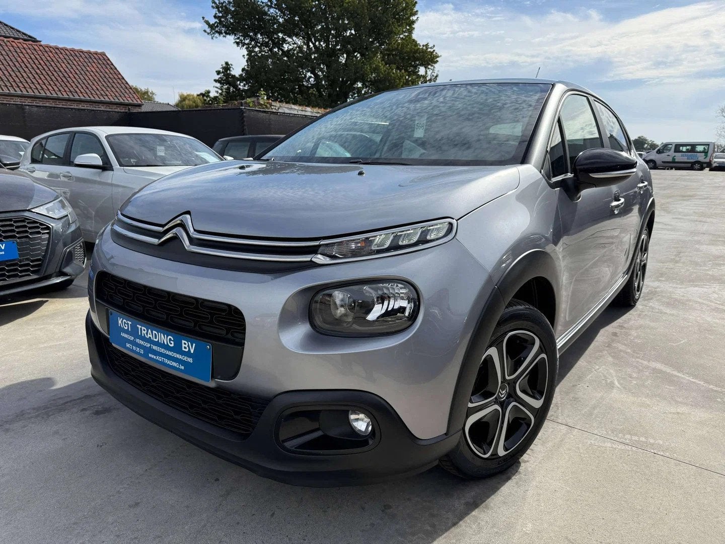Citroën C3 1.2 i 83PK NAVIGATIE BLUETOOTH CARPLAY PARKEERSE, Auto's, Stof, Gebruikt, 1199 cc, 1055 kg