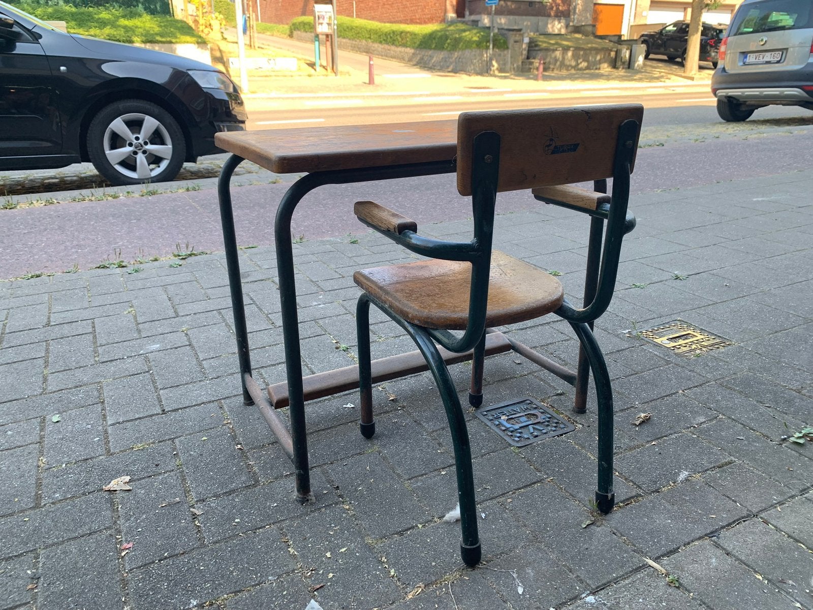 Kleuter schoolbankje, Huis en Inrichting, Ophalen, Gebruikt, Metaal, Schoolbureau