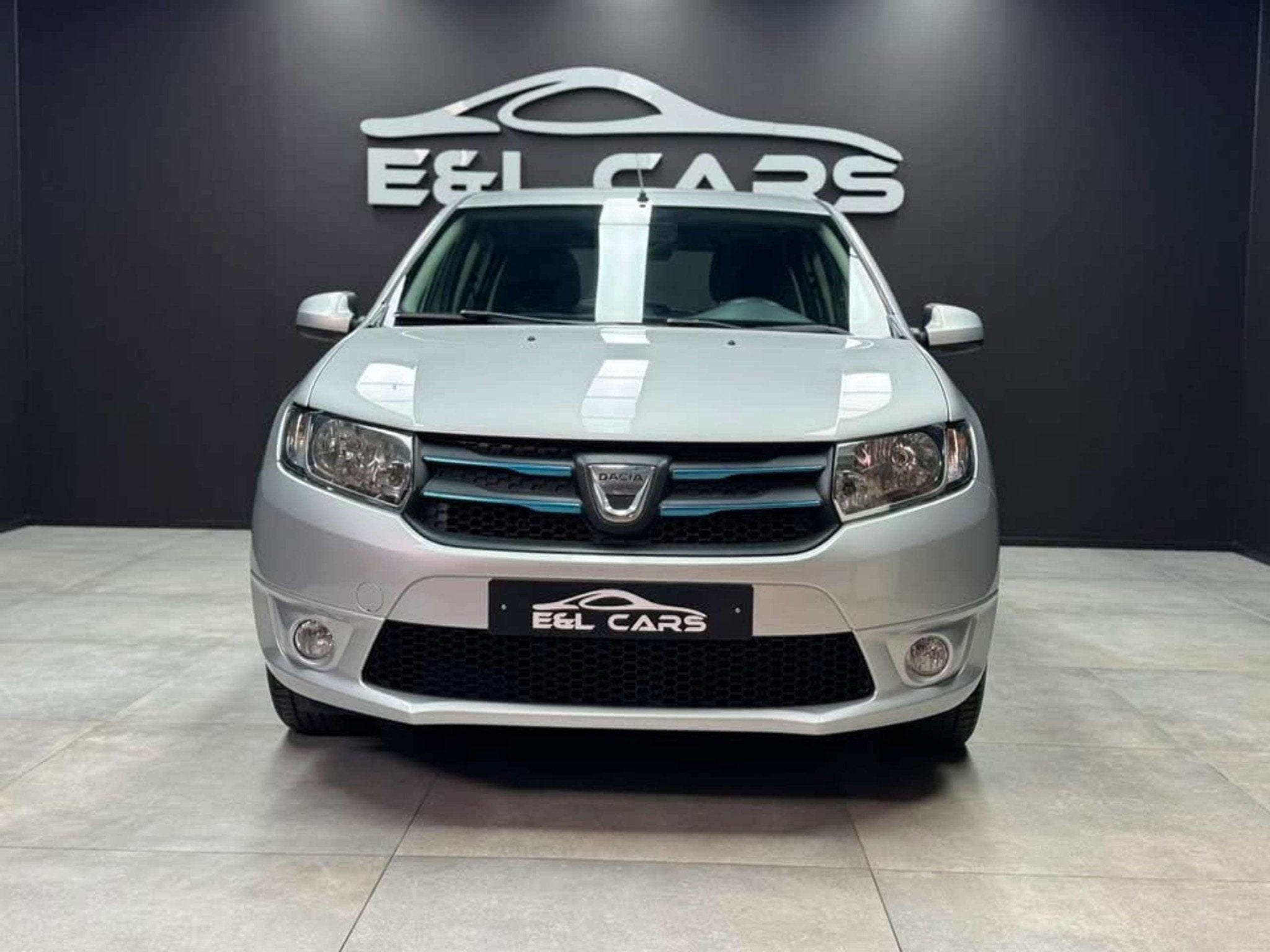 Dacia Sandero Sandero 0.9 TCe *12 mois de garantie*, Argent ou Gris, 90 ch, Entreprise, Boîte manuelle