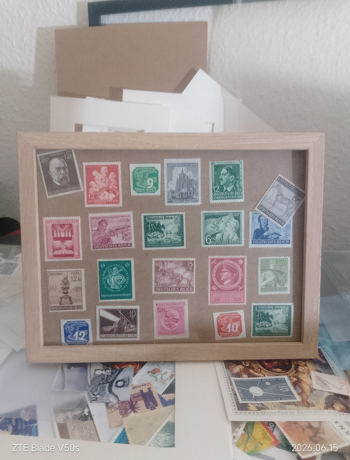 21 timbres-poste allemands encadrés au format carte postale, Enlèvement ou Envoi