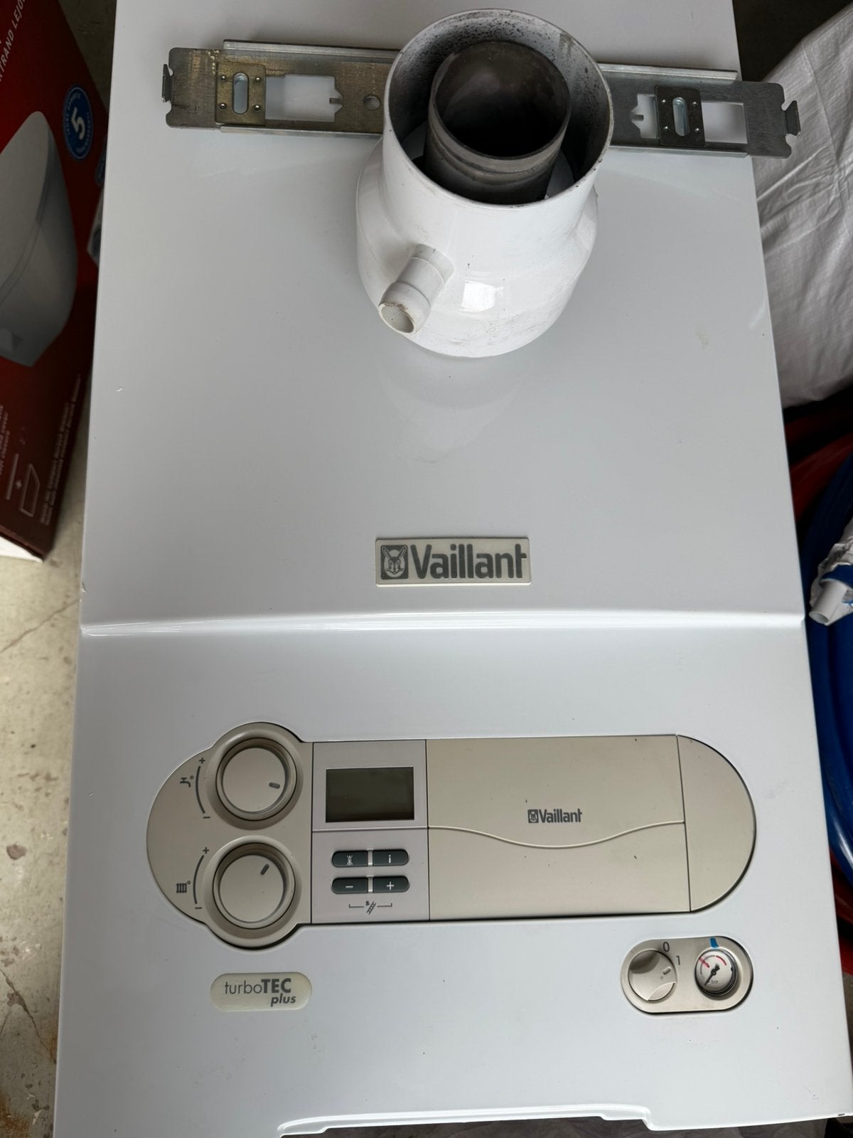 Vaillant VUW 282/3-5 TurboTec plus, Doe-het-zelf en Bouw, Chauffageketels en Boilers, Ophalen of Verzenden, Zo goed als nieuw