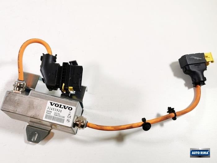 Acculader diversen van een Volvo V60, Gebruikt, -, -, Ophalen of Verzenden
