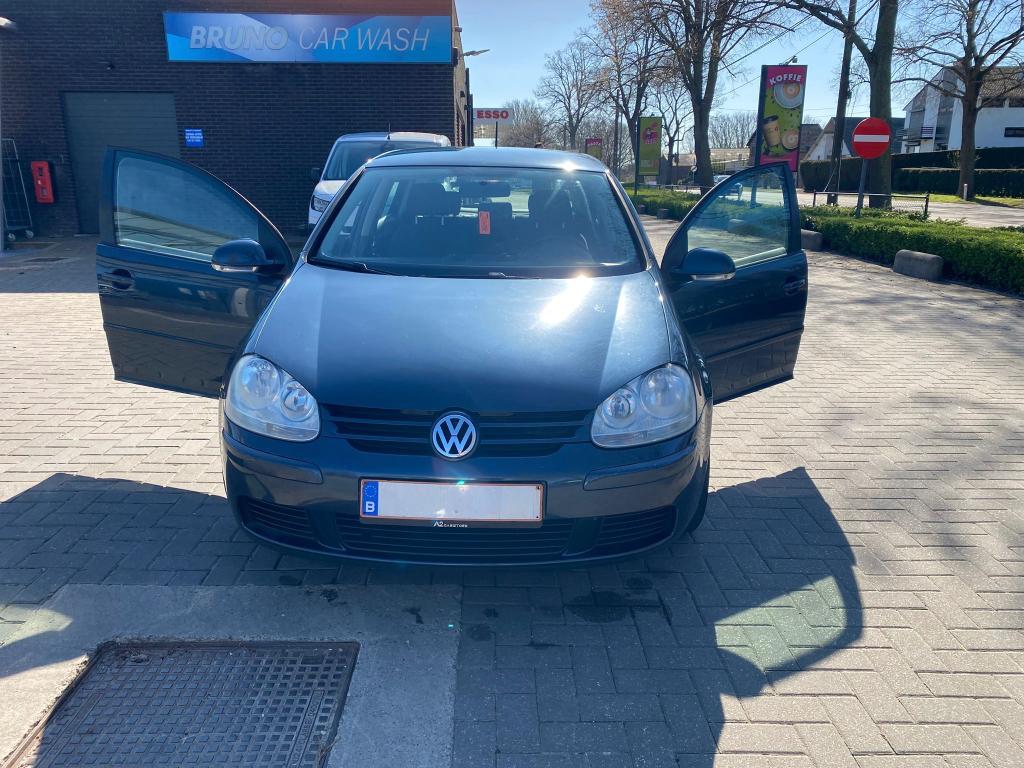 Grijze Volkswagen golf v 1.6 FSI, Auto's, Voorwielaandrijving, Euro 5, Stof, 620 kg
