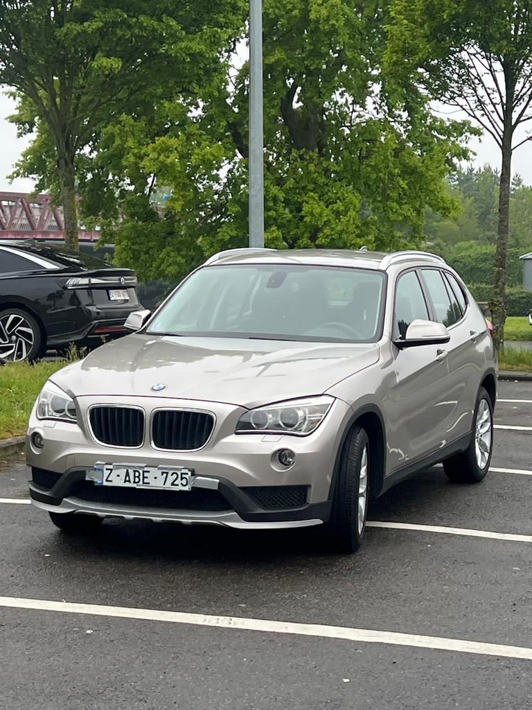 BMW W1 S Drive 2.0 i automaat, Auto's, BMW, Euro 6, Bedrijf, Grijs, SUV of Terreinwagen