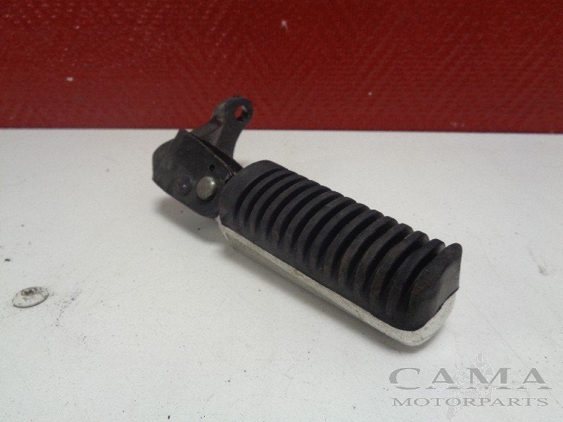 REPOSE PIEDS SUPPORT ARRIÈRE GAUCHE Yamaha, Dhr. S. di Majo, Utilisé, Info@cama-motorparts.nl, P.J. Troelstraweg 8 8
3144 CX  MAASSLUIS, NL