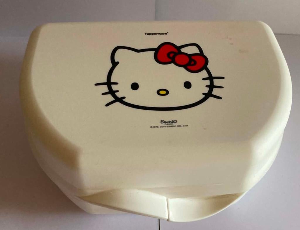 Tupperware hello Kitty doos, Huis en Inrichting, Ophalen