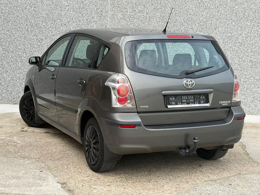 Toyota Corolla Verso 1.8 Essence 7 places AUTOMATIQUE, Argent ou Gris, Achat, Entreprise, 5 portes