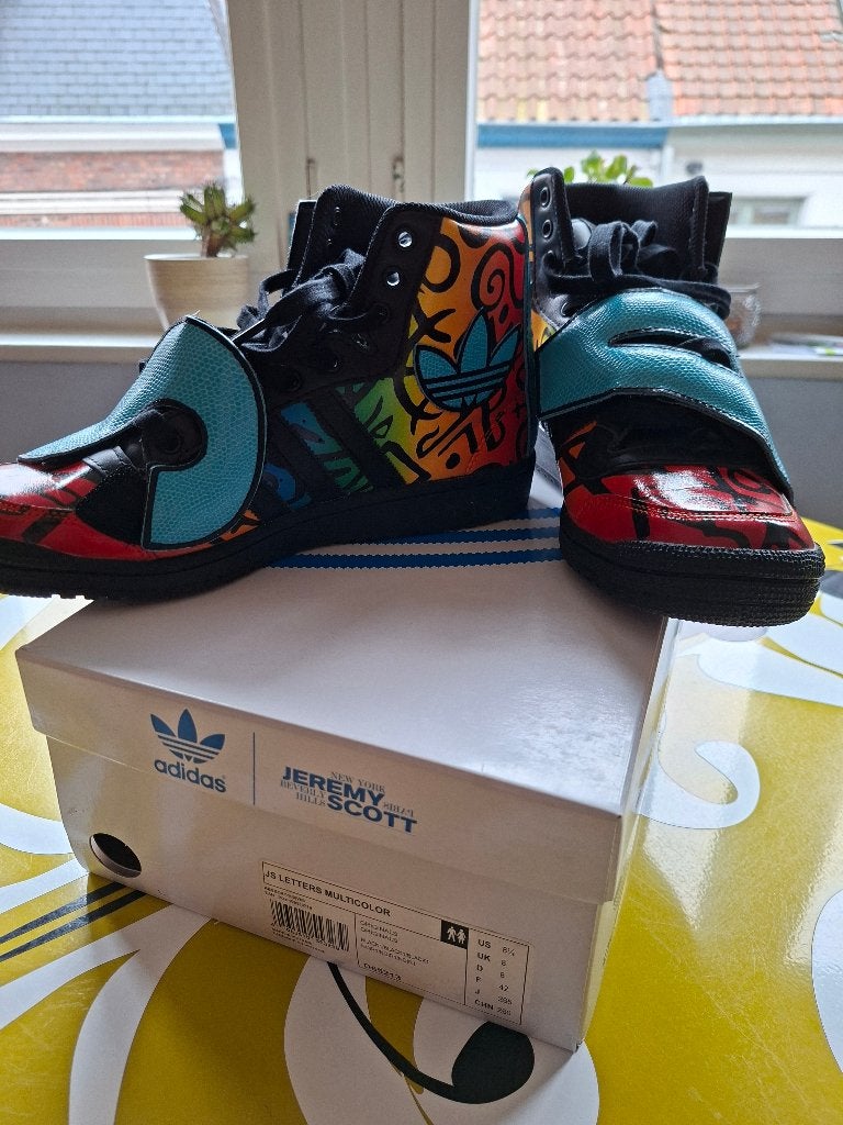 Sneakers Adidas letters maat 42, Kleding | Heren, Overige kleuren, Nieuw, Ophalen of Verzenden, Adidas