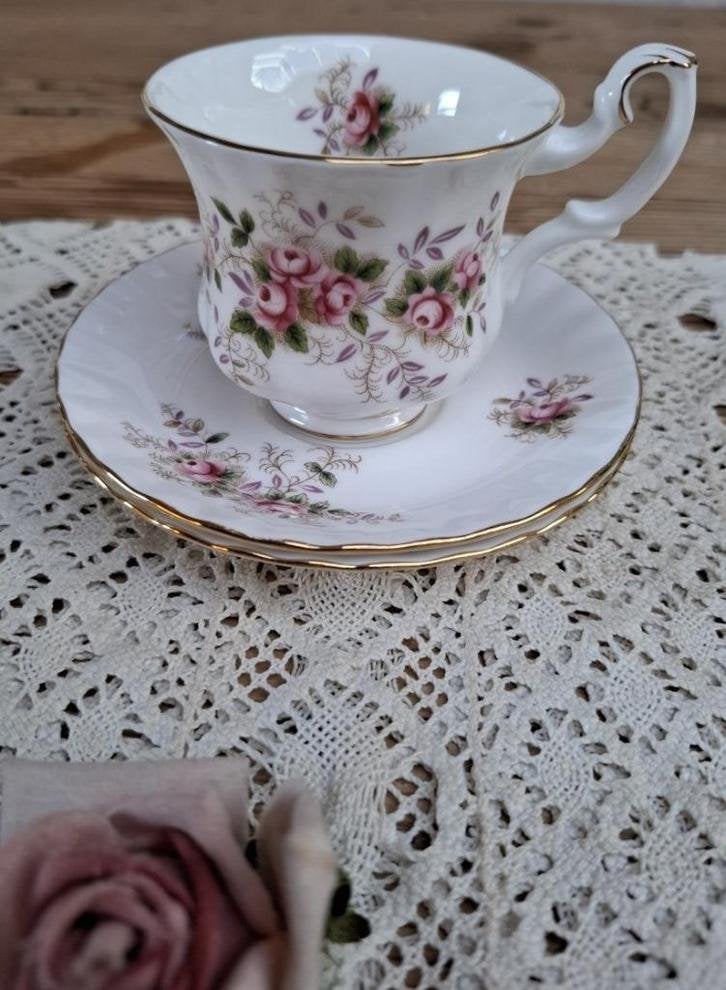 Schoteltje, Royal Albert, Lavender Rose, dames kop & schotel, -, Comme neuf, -, Porcelaine