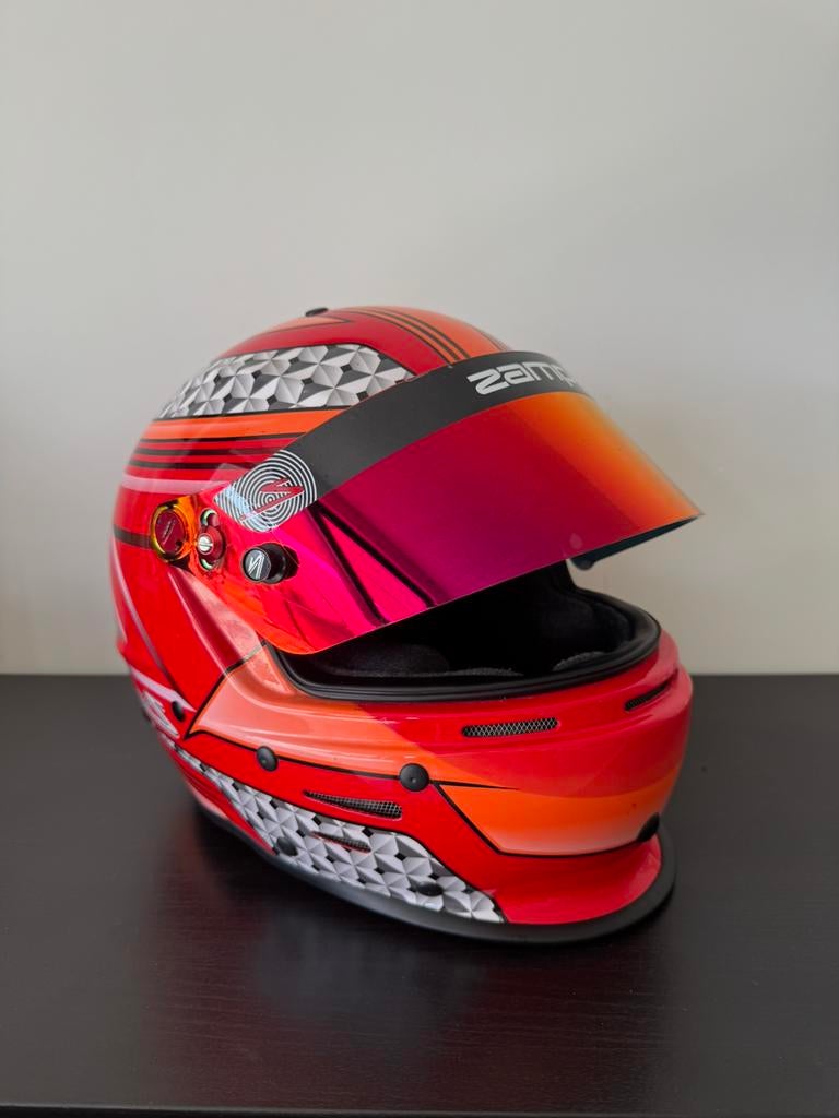 Zamp karting helm, Enlèvement