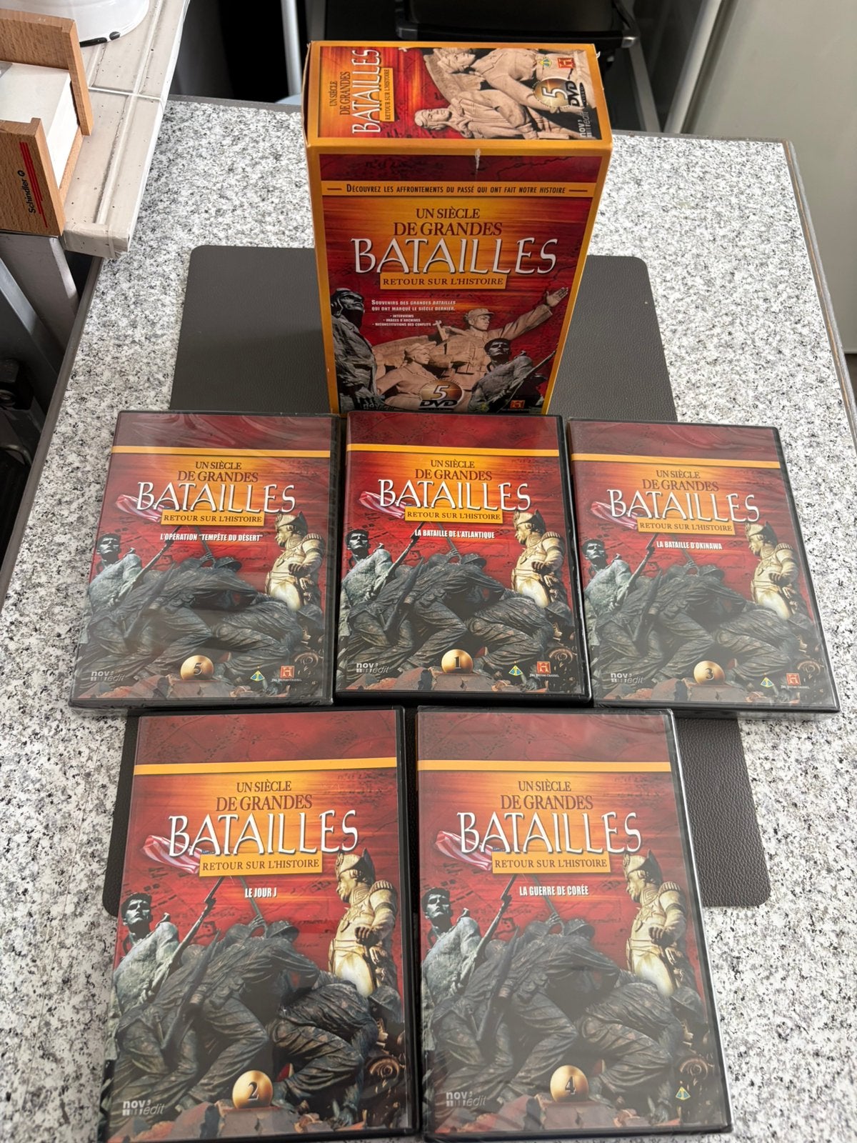 Coffret de 5 DVD « LES GRANDES BATAILLES », Enlèvement ou Envoi, Comme neuf