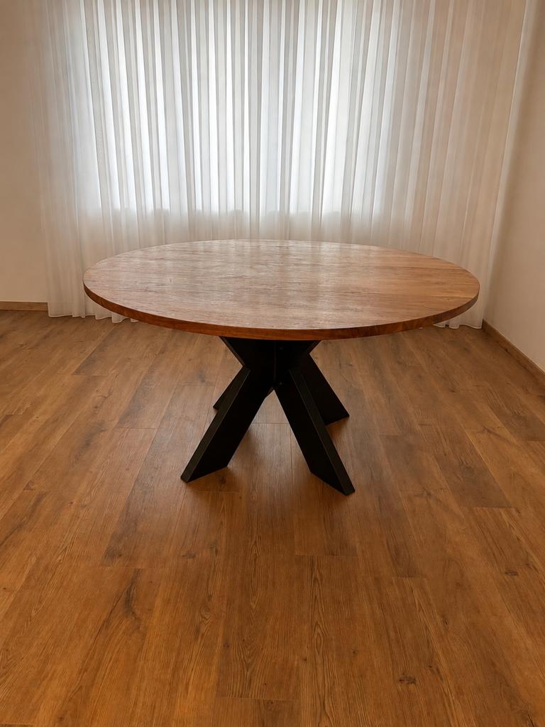 Table ronde en teck massif, Maison & Meubles, Tables | Tables à manger, Teck, Rond, 50 à 100 cm, Comme neuf