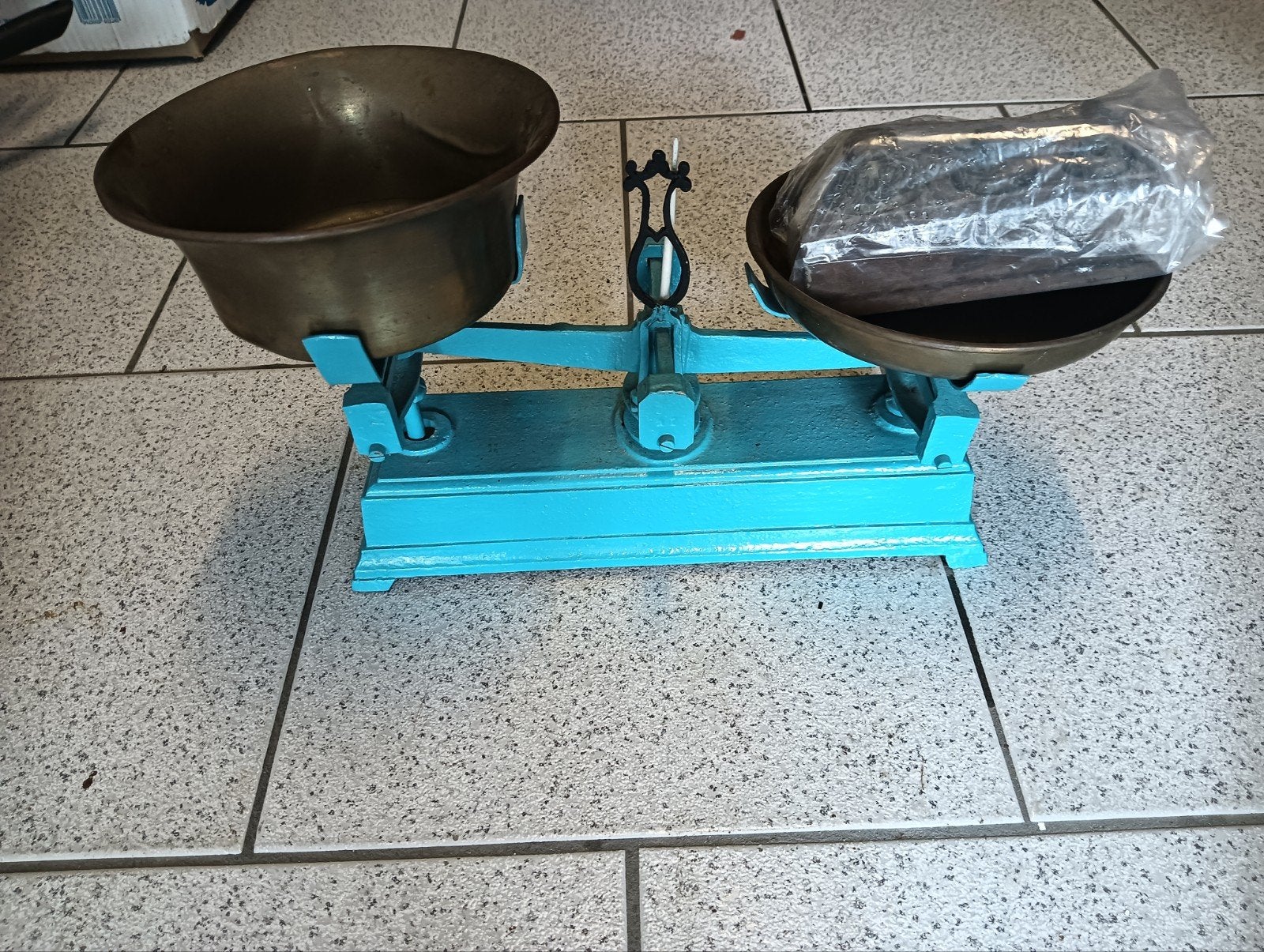 oude weegschaal met gewichten, Antiek en Kunst, Ophalen