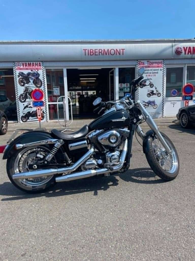 Harley-Davidson Super Glide FXDC 103, Motos, Motos | Harley-Davidson, Entreprise, Chopper, plus de 35 kW, 2 cylindres, Permis Moto A