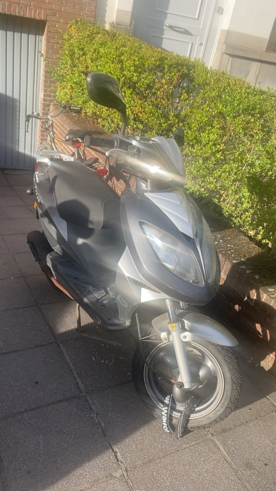 Scooter a klasse, Fietsen en Brommers, Ophalen, Zo goed als nieuw
