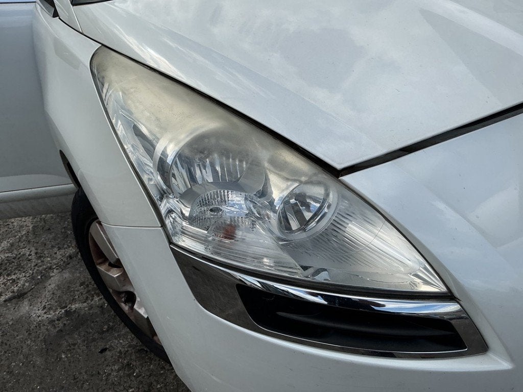 PHARE / OPTIQUE AVANT DROIT 5008 I (0A / 0E) (|6206N9|), Kontakt-peugeot@peugeot.com, Utilisé, Peugeot Deutschland GmbH, Bahnhofsplatz
65423  Rüsselsheim, DE