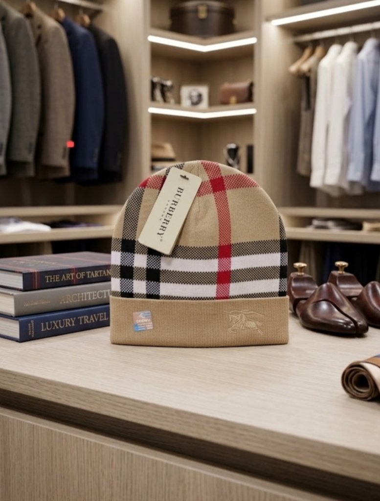 Miu Miu/Burberry mutsen NIEUW, Kleding | Dames, ANDERE, Ophalen of Verzenden, Nieuw, Muts