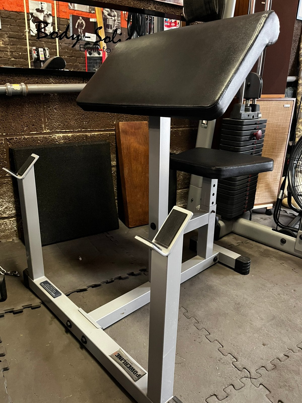 Pupitre à biceps Body Solid, Ophalen, Zo goed als nieuw