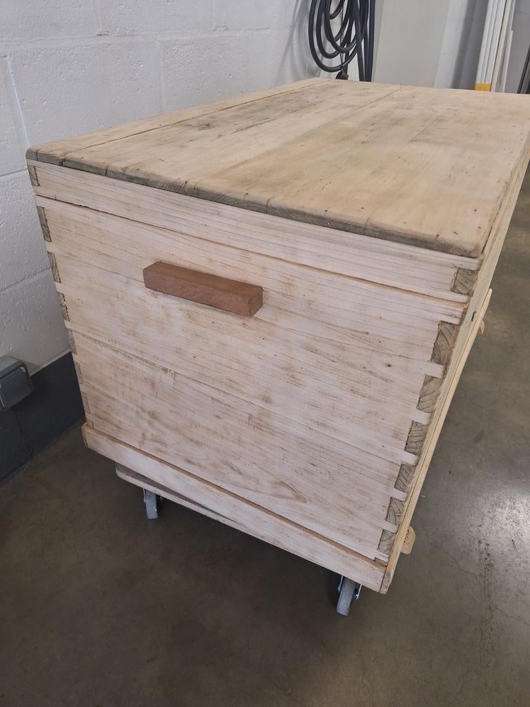 Vintage Grote houten koffer, Huis en Inrichting, Woonaccessoires | Kisten, Ophalen