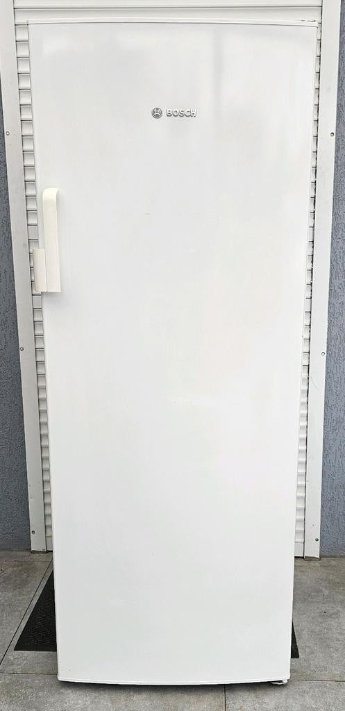 Bosch diepvries A++ NoFrost 6lades L:155cm B:60cm, Elektronische apparatuur, Vriezers en Diepvrieskisten, Zo goed als nieuw, Energieklasse A of zuiniger