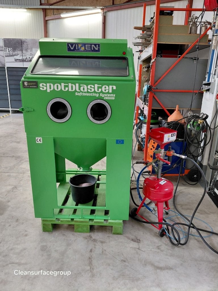 zandstraalcabine met druk ketel, Doe-het-zelf en Bouw, Ophalen, Zo goed als nieuw