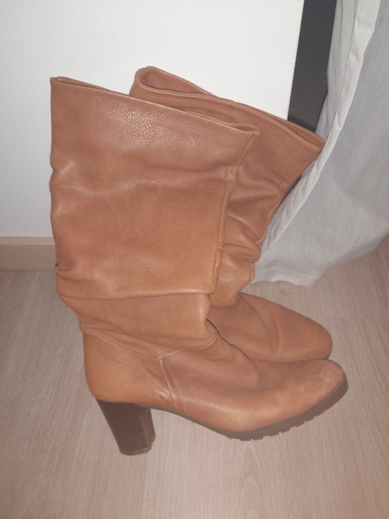 Laars dames maat 39, Hoge laarzen, Bruin, Ophalen of Verzenden, Gedragen