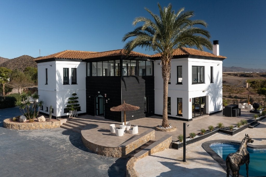 Belle villa de 3 chambres sur un terrain de 3000m2, Immo, Étranger, Village, Maison d'habitation, 289 m², Pilar de Jaravía
