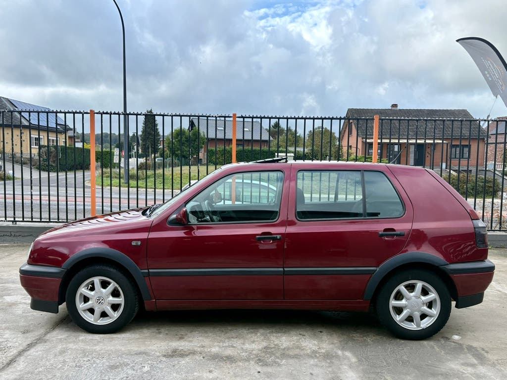 VW GOLF III 1.6i ESSENCE 147 000KM CARPASS OLDTIMER ANCÊTRE, foto 6
