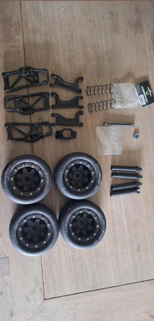 Traxxas maxx v1 onderdelen, Elektro, Gebruikt, Ophalen of Verzenden, Schaal 1:10
