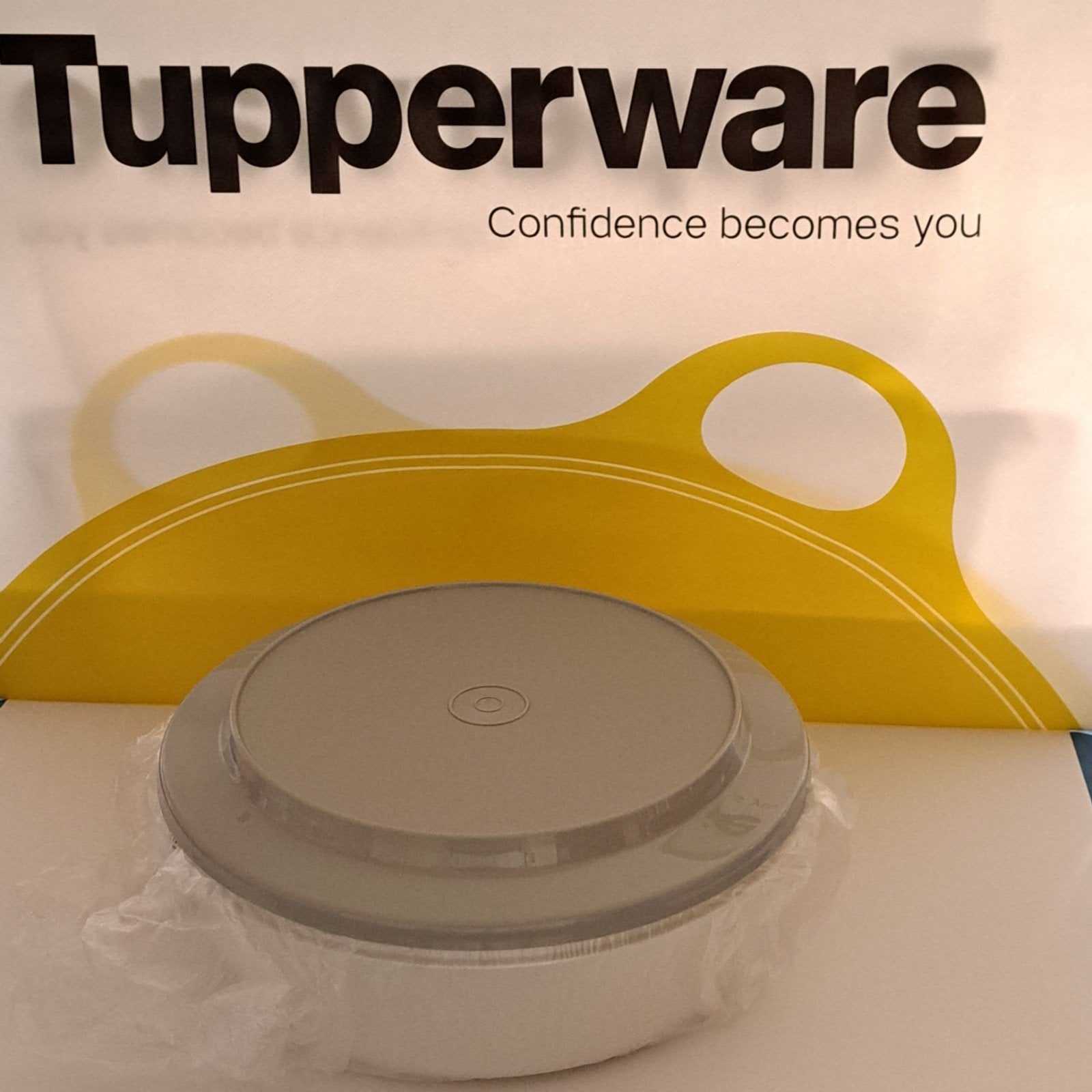 Tupperware vintage bord + vergiet + deksel Nieuw, Huis en Inrichting, Keuken | Tupperware, Ophalen of Verzenden