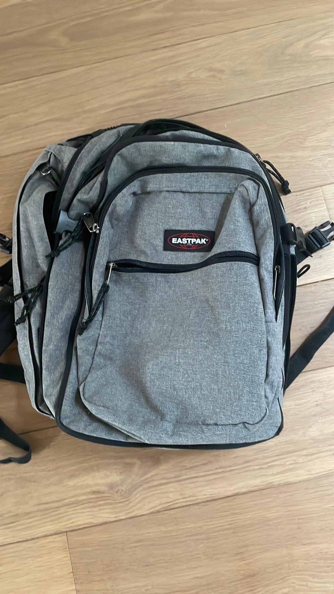 Rugzak eastpak, Enlèvement, Utilisé, Gris, Sac à dos
