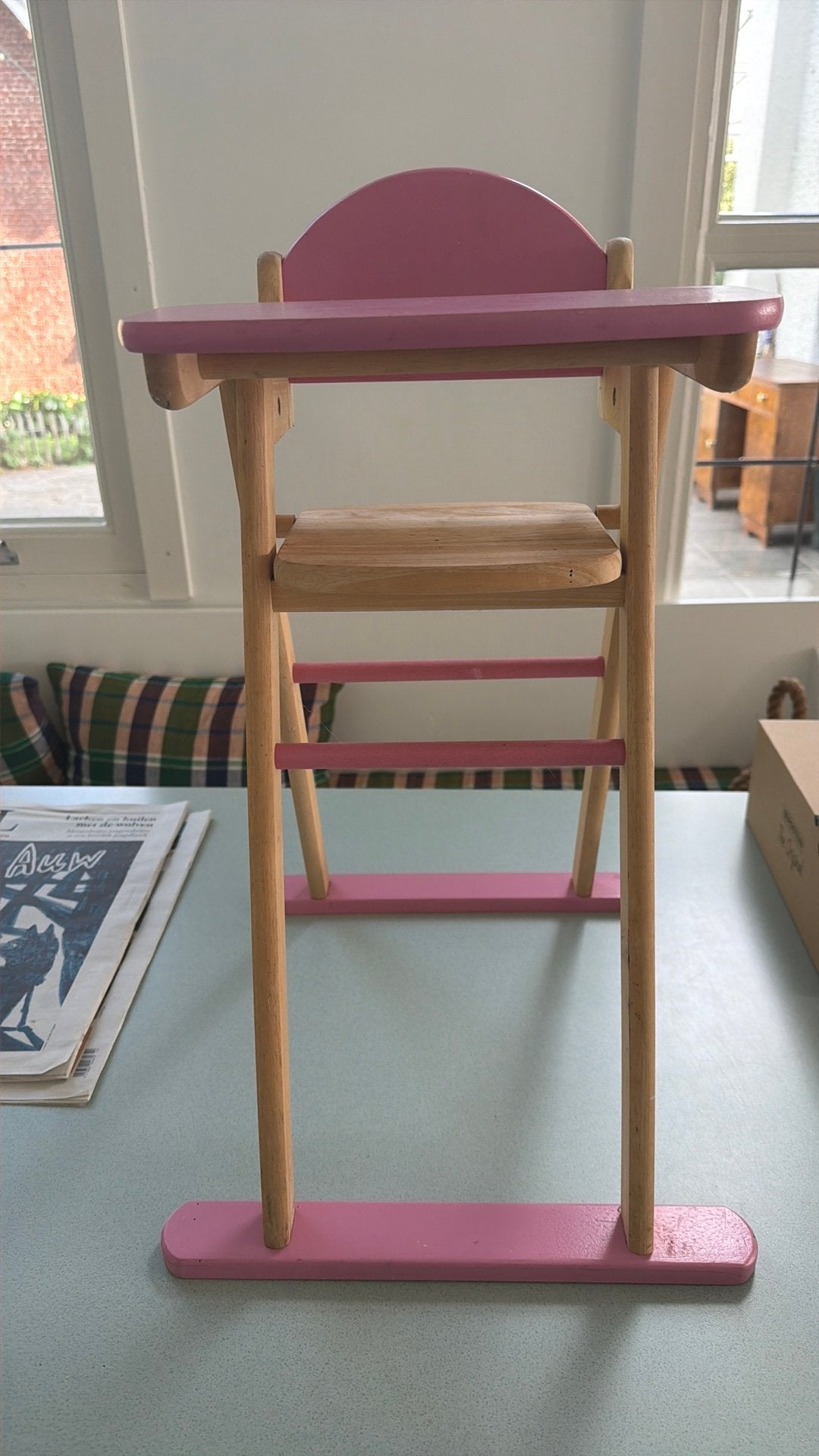 Chaise de poupée en bois rose, Enlèvement ou Envoi, Comme neuf
