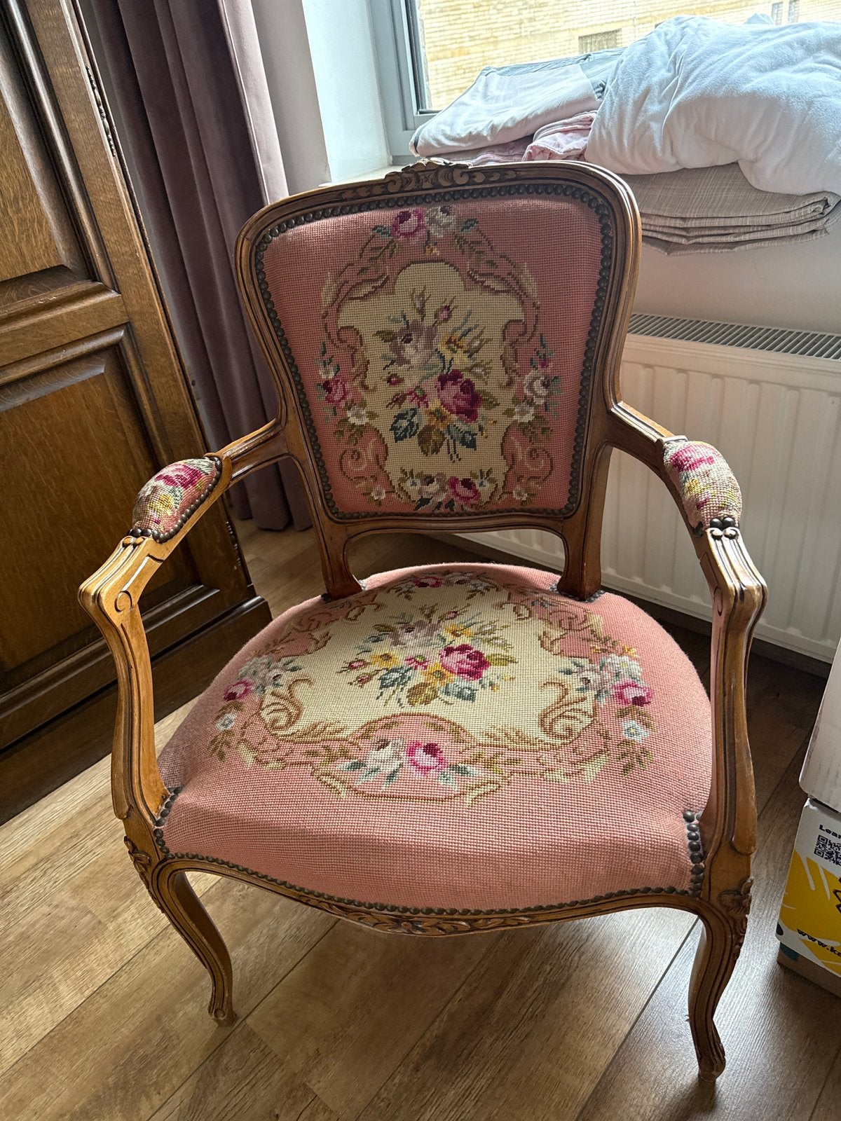 Fauteuil Louis XV, Ophalen
